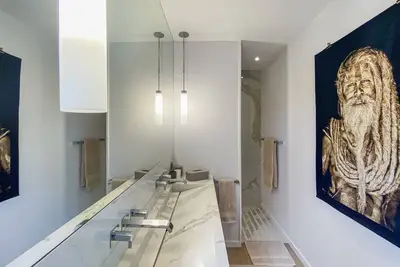 Image de Located in Gustavia, 5 min from the harbour.