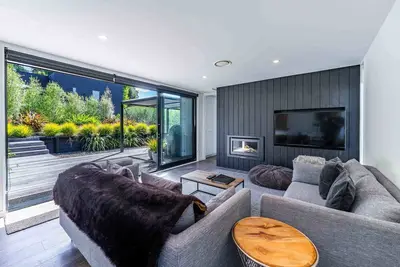 Image de Noir South Retreat Th