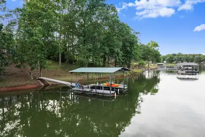 Image de Lakefront Bungalow/Deep Water/Boat Dock/Clemson