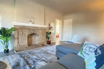 Image de Spacious Home near Ocu/Paseo/Plaza Arts Districts