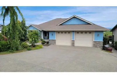 Image de Executive House Suite with Gorgeous Olympic Views