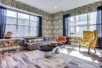 Image de 4508 unit D  · DriemHouse | High design | Edge of Highland Park