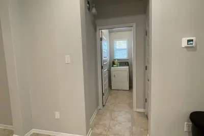 Image de Beautiful and Affordable 3 Br and 2 Bath Home