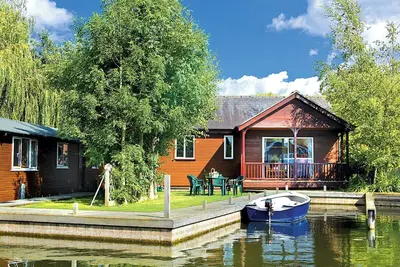 Image de 2 bedroom accommodation in Wroxham, Norfolk Broads
