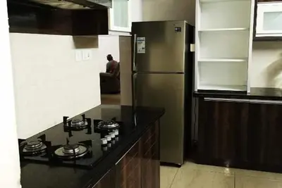 5 Minutes to Airport - Spacious private apartment
