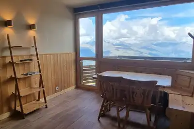 Image de Studio rénové avec coin montagne près des pistes - Vue Mont Blanc