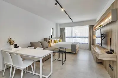 Image de SoHo 101: WiFi/Netflix/Bbq/Rooftop | Welcome2BA