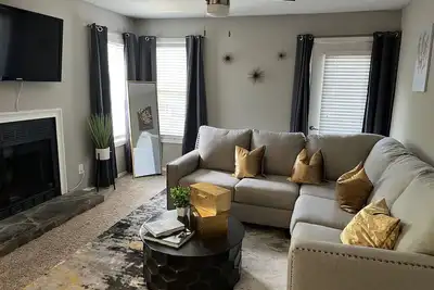 Image de Luxury 1 bedroom with free amenities and parking to feel like home