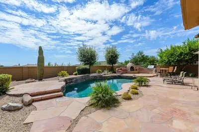Image de A Fountain Hills Gem, Pool, Bbq, Fireplace, Bar, Views!
