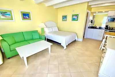 Image de Pet-friendly, Centrally Located, Walk to Beach! Unit 207