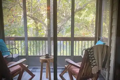 Image de 3 Bedroom, 3 Bath waterfront condo on Lake Taneycomo in Pointe Royale