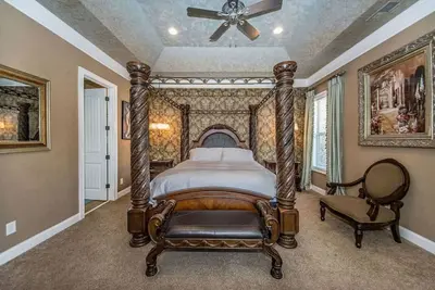 Image de Fabulous 5 Bedroom Home W/ Resort Style Amenities