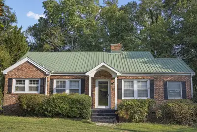Image de Cheerful 2-Bedroom home near Downtown Greenville