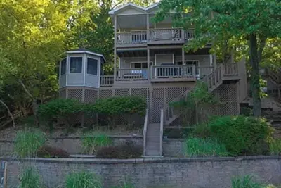 Image de Gorgeous 3Br with a Beautiful Lake View