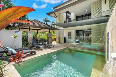 Image de Fresco Tropical Private Pool Haven by Golf Course