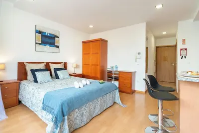 Image de Host Wise - Roomy Flat | Terrace