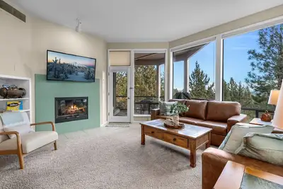 Image de Pilot Butte View Retreat ~ Hot Tub ~ Close to Hiking, Biking and Mountain