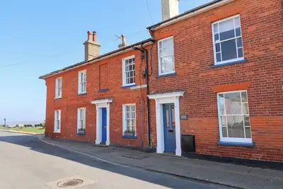 Image de Kestrel Cottage, Southwold, pet friendly, with open fire in Southwold