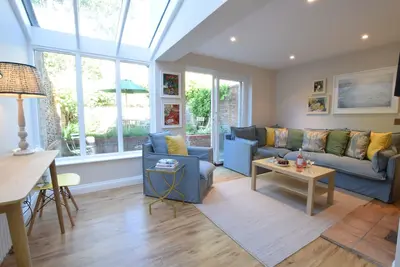 Image de Seawall Cottage, Aldeburgh, pet friendly, with open fire in Aldeburgh