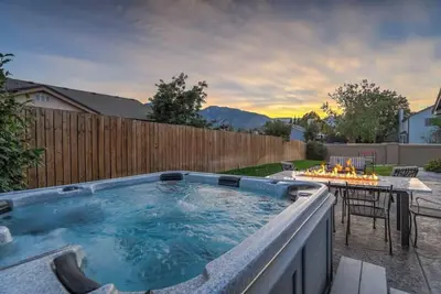 Image de Mountainside View Firepit & Hot Tub