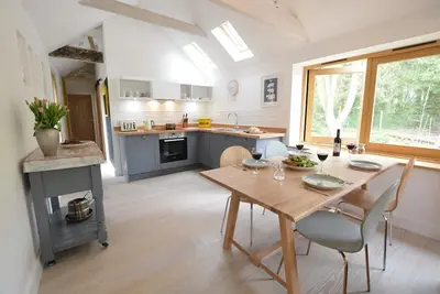 Red Poll Barn, pet friendly, with a garden in Halesworth