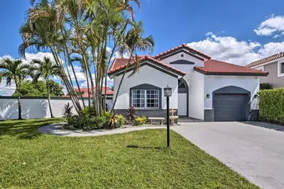 Image de Luxury 3br-2 1/2 Bath w/Patio Entertainment area