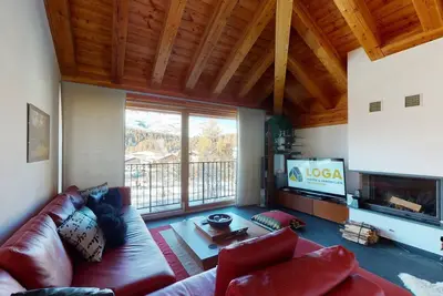 Image de Large 3-½ room maisonette on the 2nd floor.