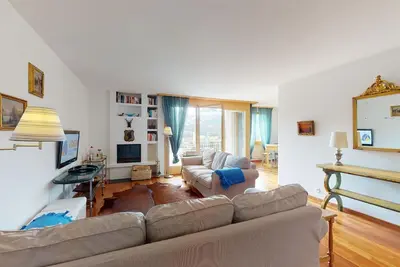 Image de 4½-room apartment on the 1st floor.