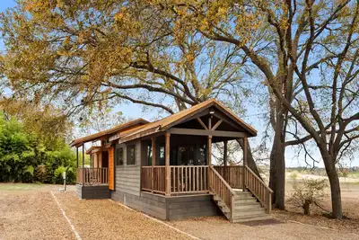 Image de Relaxing Cabin near the San Marcos River!