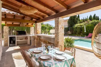 Image de Maison de vacances 'Villa Santa Lucia' avec piscine privée, terrasses et Wi-Fi