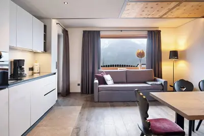 Image de Appartement \"Angerle Alm Apt König Laurin\" avec terrasse privée, jardin partagé & Wi-Fi