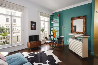 Pimlico + Stylish Balcony