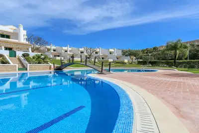 Image de ★Cozy Townhouse Vila Rafaella2 n/Beach Albufeira