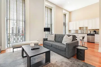 Image de Roami at Factors Row | Courtyard |4 Bed Combo Apt.