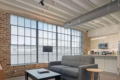 Image de Roami at Motorworks | Near Bourbon St. | 2 Bedroom
