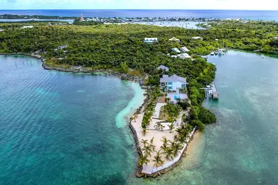 Waterfront 4-Bedroom Home on Private Peninsula w\/ Private Dock!