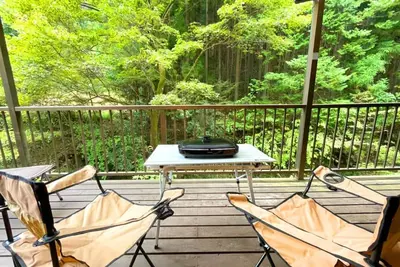 Image de Hanno Terrace In Blossom Whispering Birds Creek - Hanno Terrace / Hanno Saitama