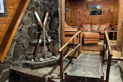 Image de Rustic Getaway Cabin