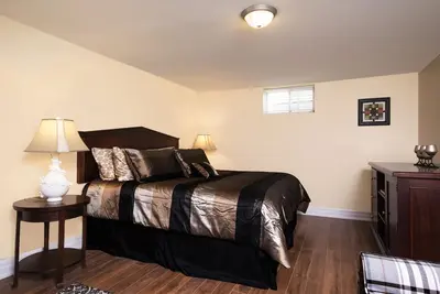 Image de Luxurious And Warm 3 Bedroom Apartment With All The Comforts Of Home