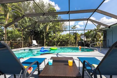 Image de 3br w/Huge 2k sq ft Lanai & Seasonally Heated Pool