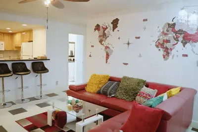 Image de Spacious 3br Condo: Perfect Location