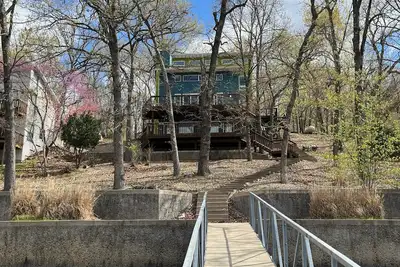 Image de Lake Lovers Retreat for multiple families and large groups!