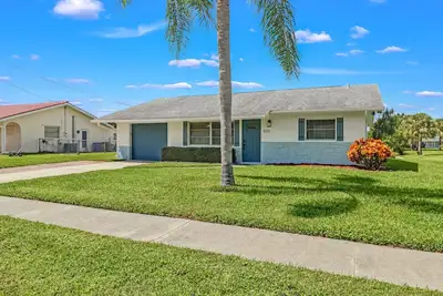 Image de Waterfront home w/ direct Gulf access and hot tub! *short boat ride to Sanibel