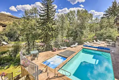 Image de Comfy Avon Condo w/ Pool + Eagle River Views!