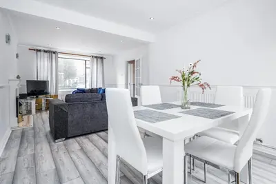 Image de 3br-Sleeps5-Parking-Garden-AccesstoLondon
