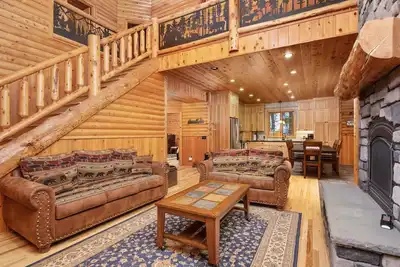 Image de Fantastic Rustic Mountain Lodge, Game Room w/ Pool Table, *Pet Friendly* Close 2 Gov Camp & Hood Riv