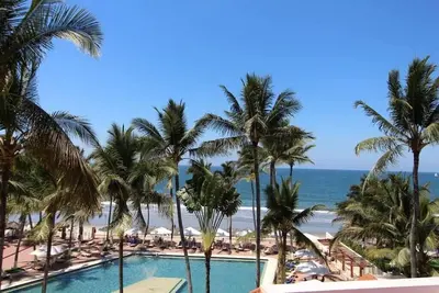 Image de Suite in hotel + beach + pool