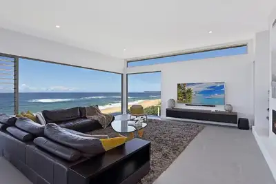 Image de Waters Edge At Forresters Beach - The Ultimate Beachfront With Panoramic Views
