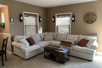 Image de Super Comfy Cottage ~ Central Locale ~ Pet Friendly