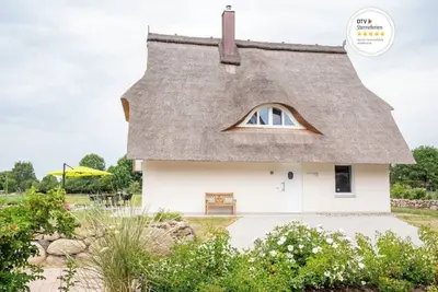Image de House 10 \"Seegras\" - Holiday home with sauna and fireplace